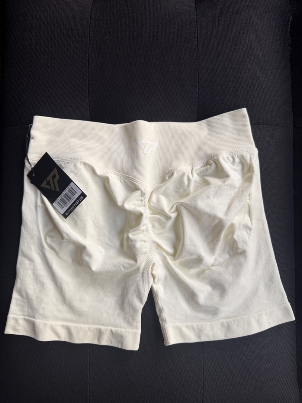 Seamless Cream High-Waist Women’s Shorts